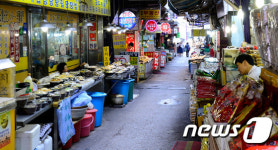 관광객 발길 줄어든 남대문시장 상인들 울상