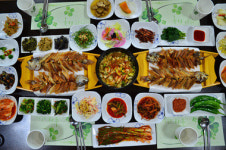 안성 골프장 손님들이 입을 모아 칭찬하는 한정식