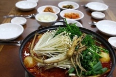 기분 좋게 만끽하는 건강한 한끼 리솜스파캐슬음식점