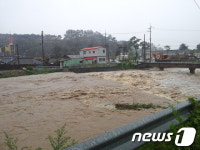 고창읍 노동저수지 상습 범람에 주민들 여름이 무서워