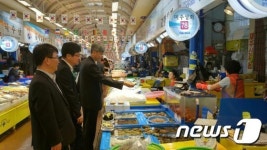 [동정]최동규 특허청장 26일 제주 동문시장 방문
