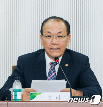 황우여 부총리 '혁신하는 교육부가 되도록'