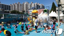 군산문화센터 야외 물놀이장 15일 개장