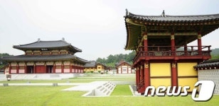 가족·연인들의 명소 김해가야테마파크 발길 이어져