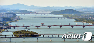 늘어선 한강 대교들