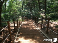 청주시, 상당산성 등산로 정비 새단장