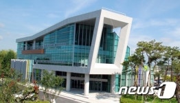 완주군립 중앙도서관에 웹툰창작 상상공작소 생긴다