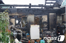 태백 하장성 주택 전소