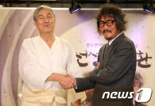 바둑 전설 조훈현-조치훈 12년 만에 대국