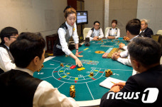 강원랜드, ‘카지노 종사원 자격제도’ 운영