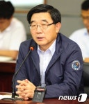 이기권 장관, 부산 르노삼성차 방문