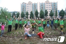 우리관리주식회사 봉사단, 안양 학의천 가꾸기 구슬땀