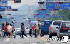 용광로 더위 덮친 포항 시가지