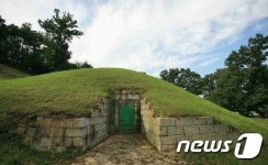 고령 고아리 벽화고분, 보존환경 악화에 고분 폐쇄 및 모형전시관 건립