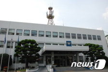 사장이 몇명이가? …이유없이 폭행한 동네조폭 구속