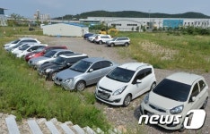 인천공항 사설주차...공터에 차량 방치