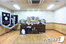 [포토]슬픔 가득한 브로큰발렌타인 반의 빈소