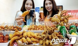 야식 먹고 무더위 이겨내세요