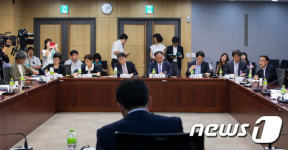 선거구획정위 공청회 열고 획정안 논의