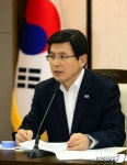 황 총리 노동개혁, 노사 상생의 기반 마련코자 추진(종합)
