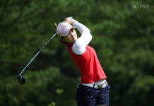 드라이버 티샷 시도하는 주은혜