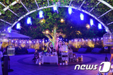 로맨틱한 별빛 아트마켓으로 오세요