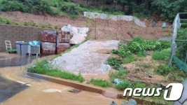 비올 때마다 토사 고덕동 불법 산지개발 논란…市 수사