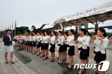 애터미 경주실크로드센터 | "실크로드 경주, 궁금하면 도우미 찾아주세요"