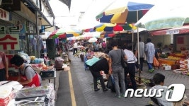 거창시장번영회 수년간 영세상인 자릿세 거둬 말썽