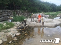 월악산국립공원, 휴가철 피서지 대청소 실시