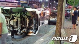 전북 주말 10대 운전 차량 잇따라 사고…6명 부상(종합)