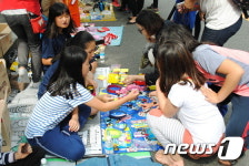 부산지역아동센터와 함께하는 ‘어린이 벼룩시장’