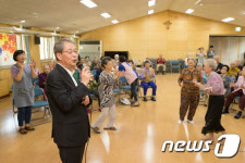 임종룡 위원장, 고덕 양로원 방문