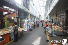 추석 맞은 전통시장 명절 대목 ‘옛말’