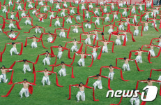 회려한 개막식 리허설