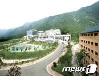 금강대 김수환· 신현비씨, 관세사 시험 최종 합격