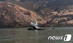 신안 임자면 해상서 5명 탑승한 어선 좌초…모두 구조