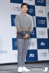 지현우, 푸르미 마트의 꽃미남