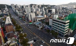 도심지 군부대로 막혁던 서초대로 37년만에 연결