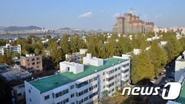들썩이는 반포