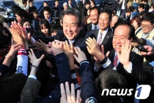 김무성 대표 후배들아 반갑다