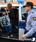 수험생 이동 지원하는 경찰기동대