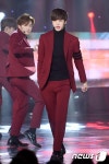 몬스타엑스 형원, 무대 위에서 나홀로 런웨이