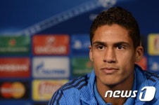 [해외축구] 수비 불안 레알, 바란 3주 부상에 울상