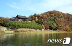 밀양 ‘영남루’, 보수공사 마치고 관광객 맞아