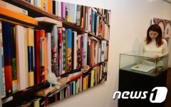 교보아트스페이스, 15일 개관