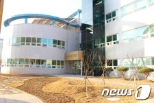 나주 빛가람시립도서관 시범운영…30일 정식 개관