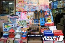 성서종합완구 | [동대문완구종합시장] 아이들에게 '꿈'을, 어른들에게는 '추억'