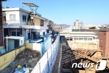 지반안정화 작업 벌어지는 녹번동 다세대주택 신축공사 현장