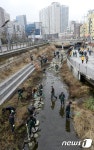 성북구 성북천 청소로 이색 종무식